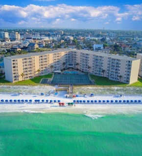 Отель Holiday Surf & Racquet Club 307  Дестин